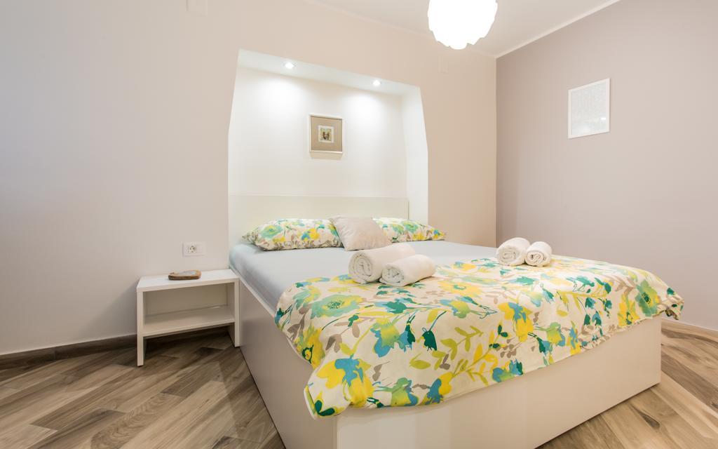 Sunrise Apartment Risika Buitenkant foto