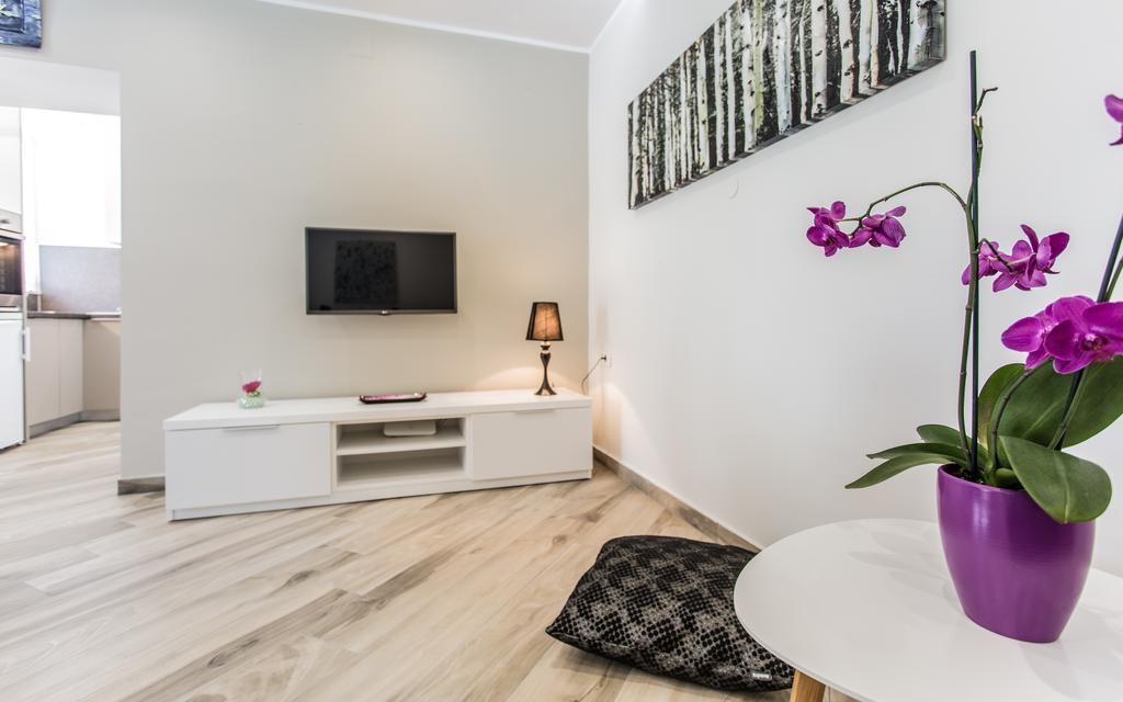 Sunrise Apartment Risika Buitenkant foto