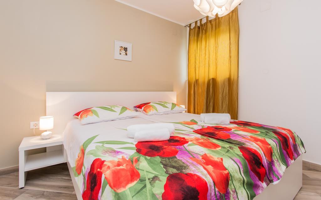 Sunrise Apartment Risika Buitenkant foto